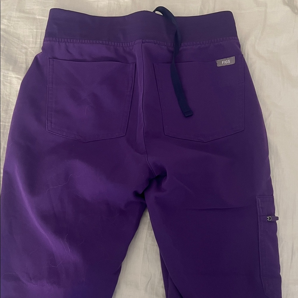 Figs Women's Purple Scrub Top and Jogger Set - Picture 3 of 4